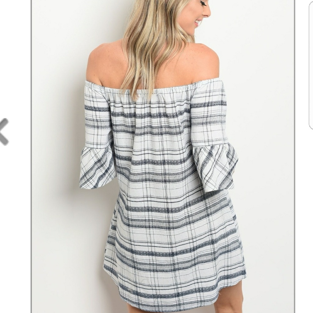 🔥Clearance 💦NAVY OFF WHITE DRESS - Picture 2 of 3